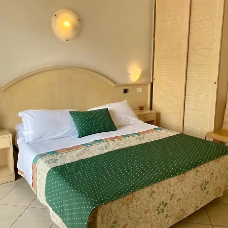 Ξενοδοχείο Granada