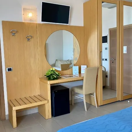 格拉纳达酒店 酒店