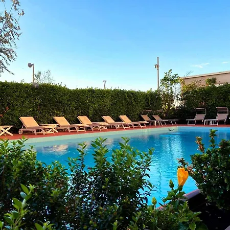 Ξενοδοχείο Granada 4*