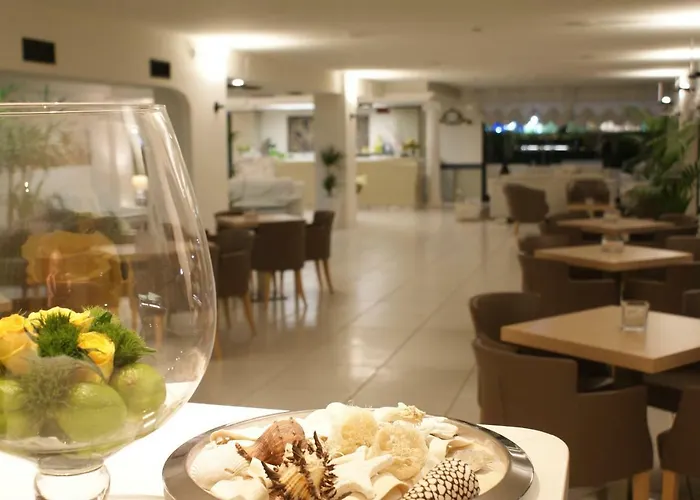 Ξενοδοχείο Granada 4*